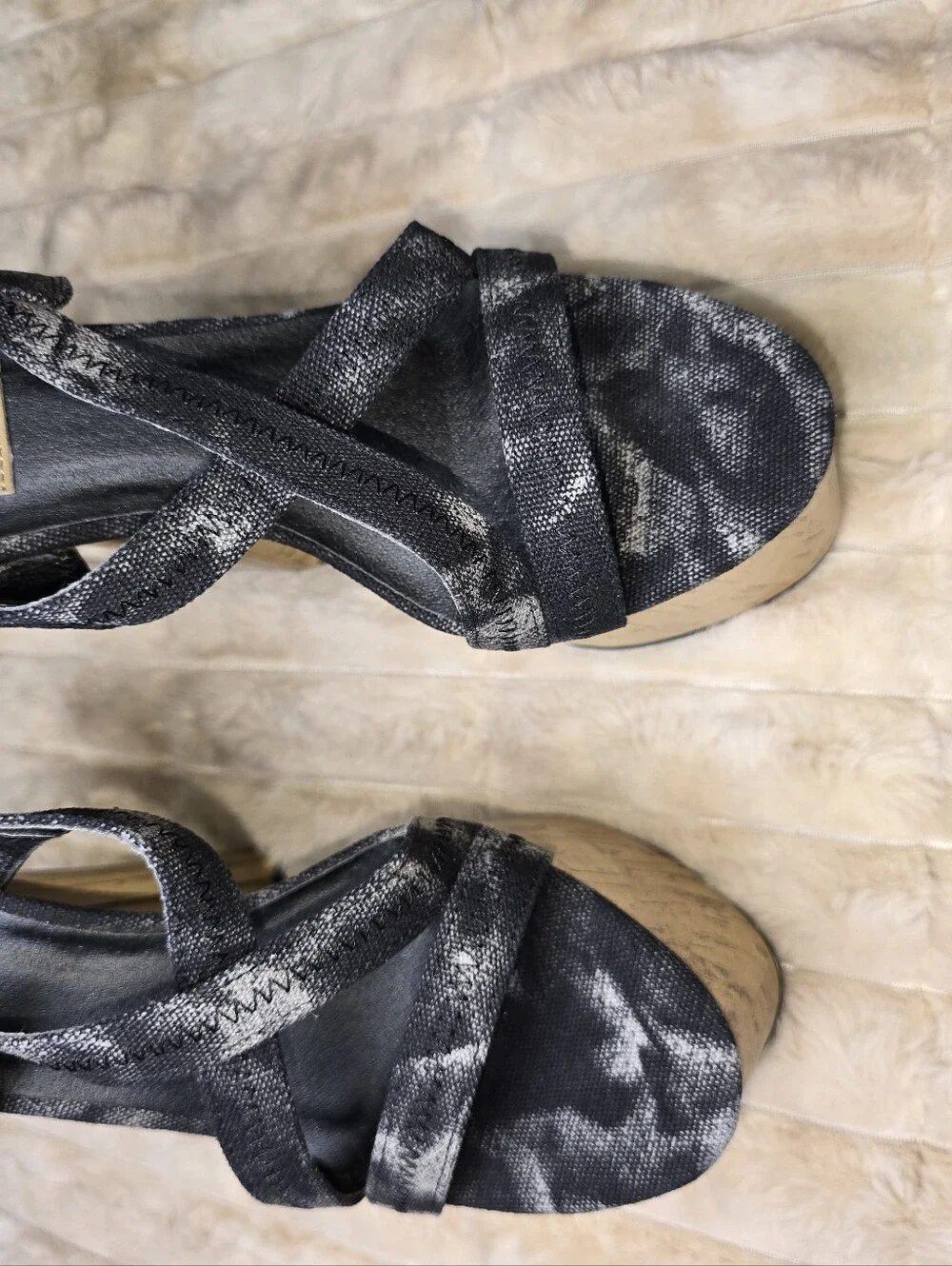 FRH Fahrenheit Black Silver Textured Cork Platform High Heel Sandals Size 8